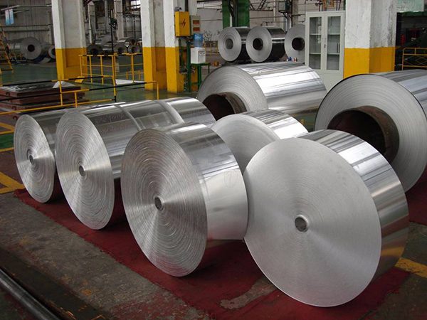 Production process of aluminium foam coil